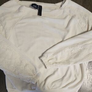 Daytrip Cream Lace Sleeve Top